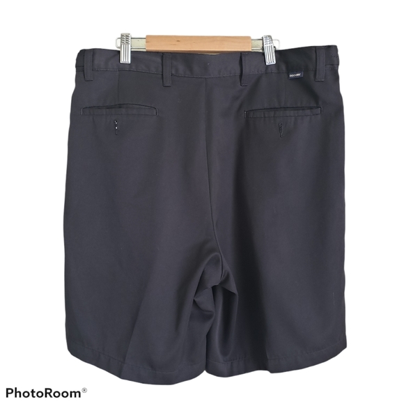 Dockers black pleated bermuda shorts size W36 - Picture 3 of 5